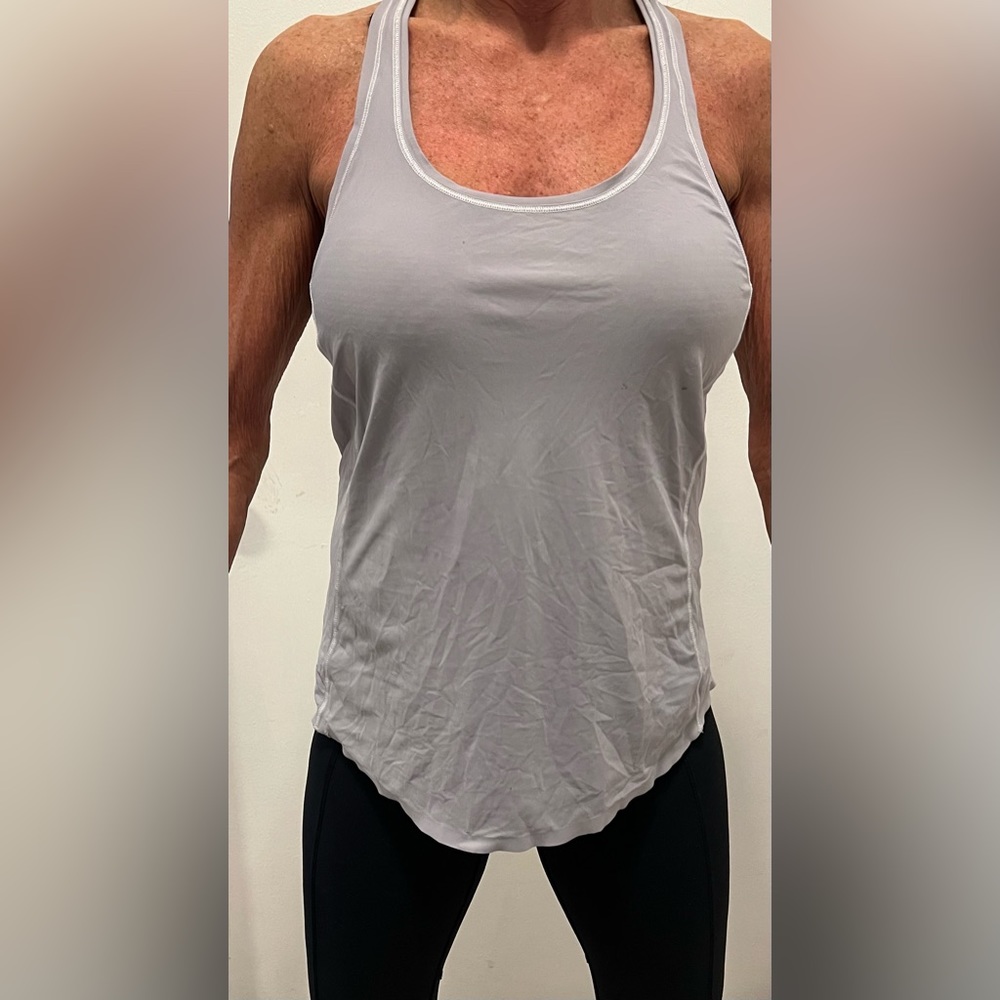 Lululemon grey tank